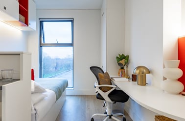 Premium Studio, Spring Mews, Tinworth Street, Vauxhall, London - Image 3